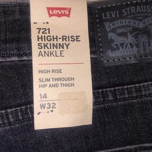 Women’s Levi’s 721 High Rise Skinny Ankle